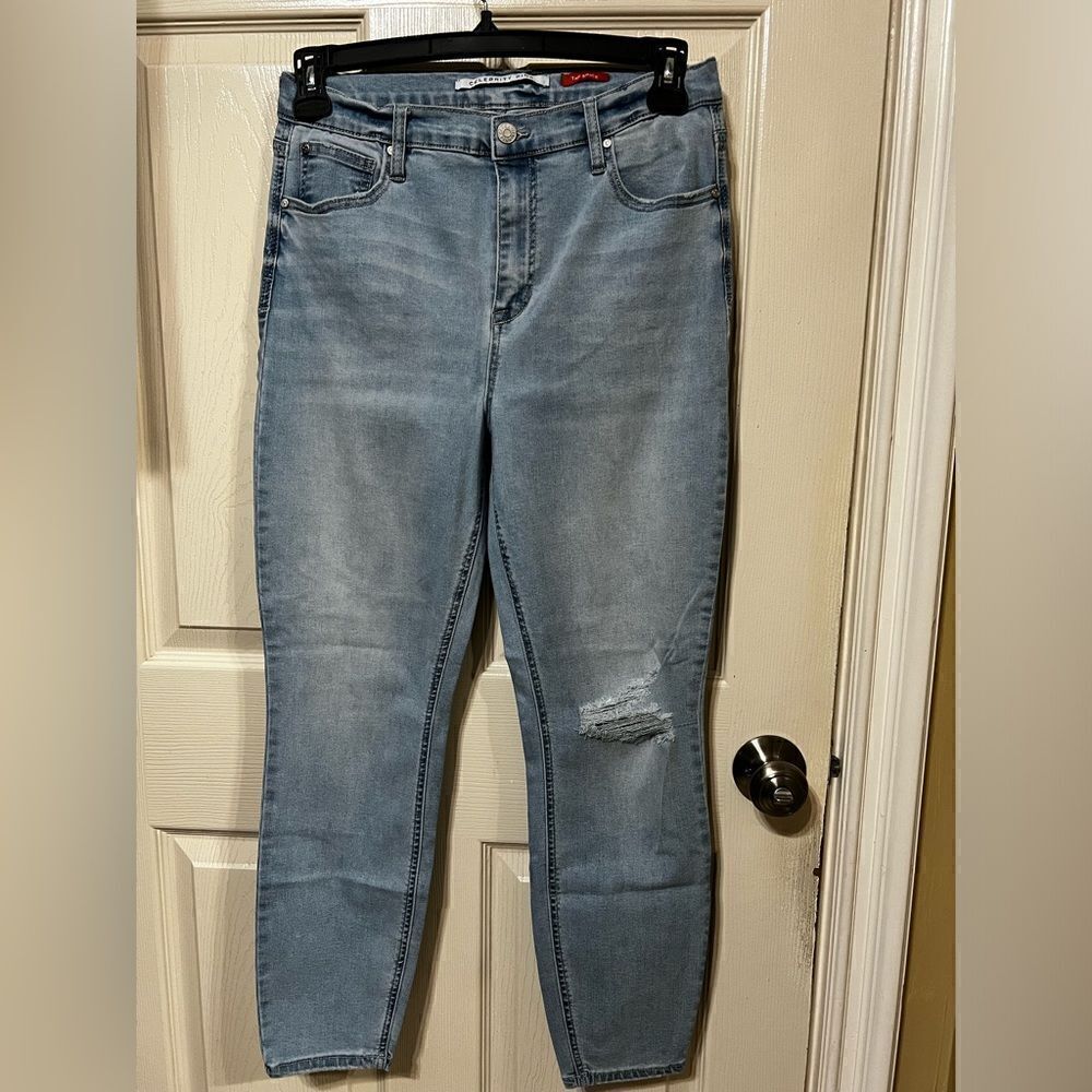 ‎Celebrity pink NWOT